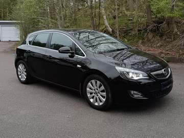 Astra 5p 1.9 cdti Cosmo 120cv auto fap