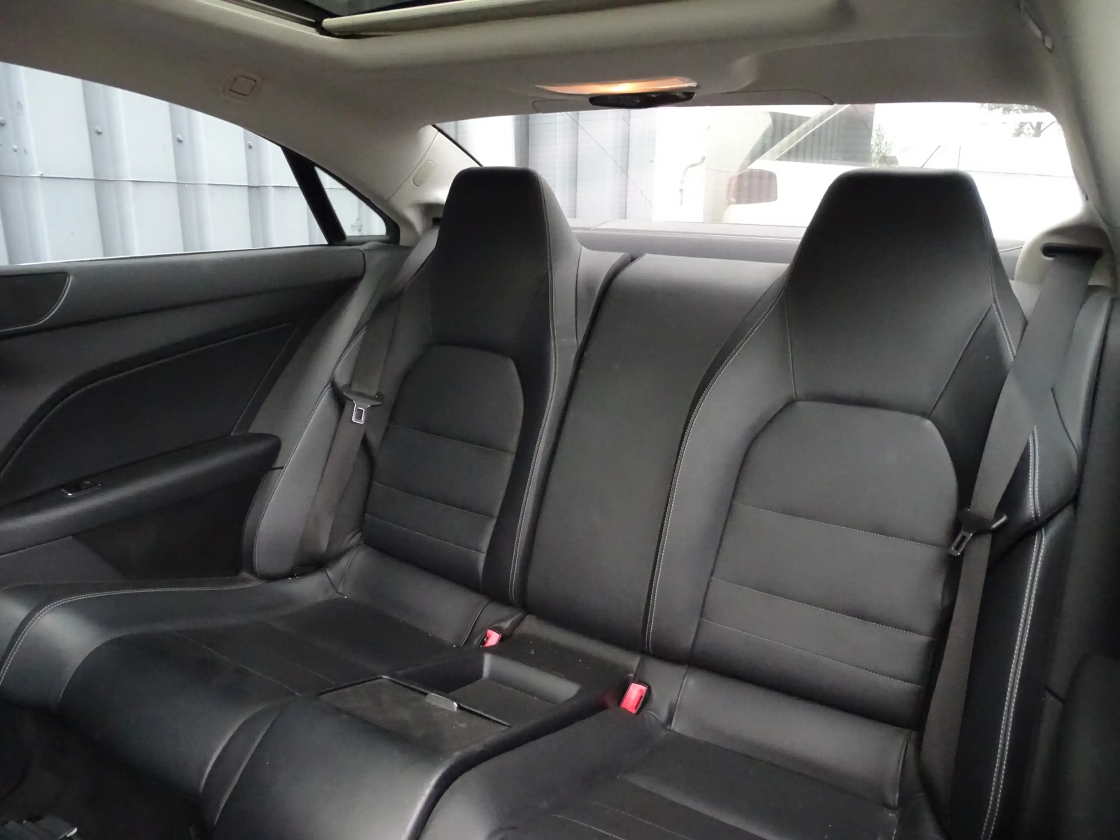 Mercedes-Benz E 250 Coupé CGI Elegance Automaat | Pano | Navi — photo 7