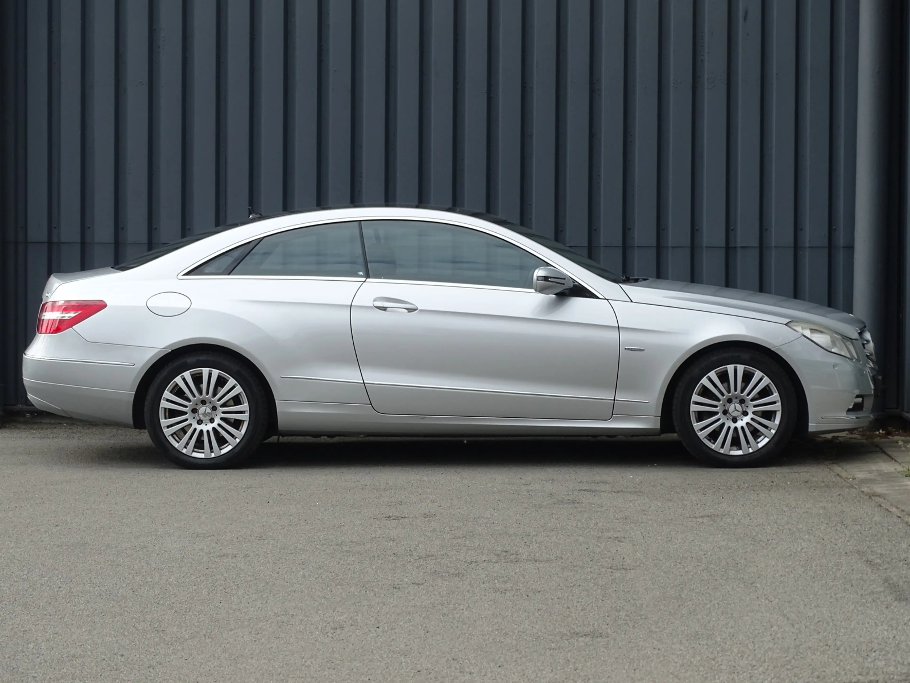 Mercedes-Benz E 250 Coupé CGI Elegance Automaat | Pano | Navi — photo 4
