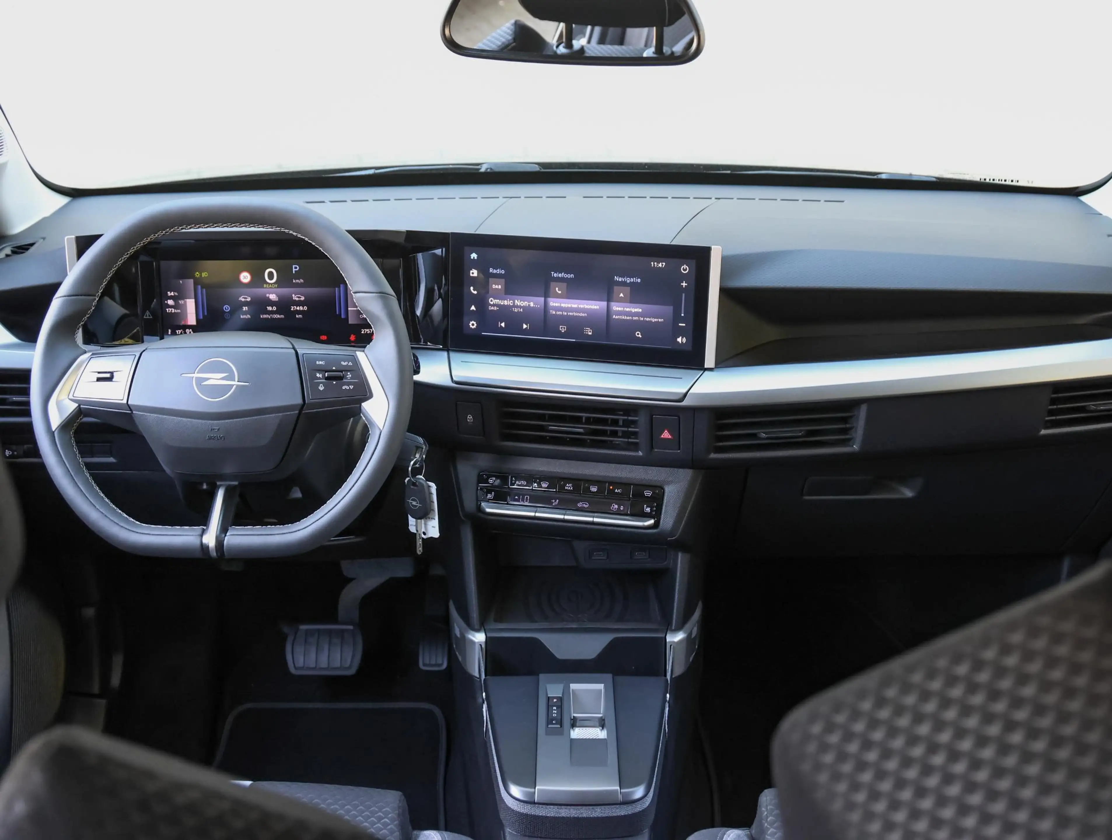 Opel Frontera Electric GS 54 kWh 113pk | Navigatie | Stoel- en s — photo 12