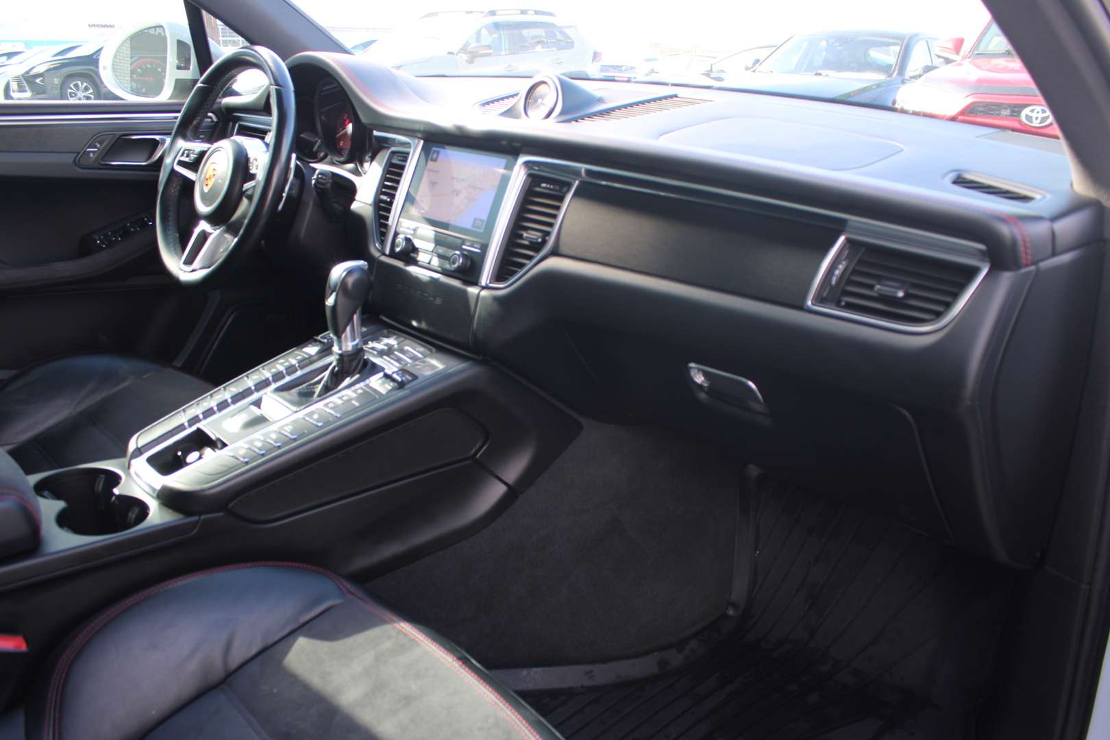 2018 Porsche Macan GTS | No Accident | Clean Carfax | Safety Included thumb 20