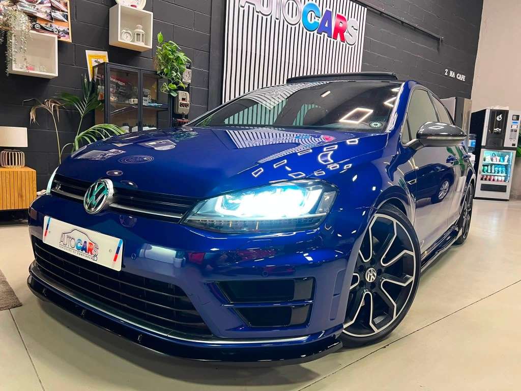 Volkswagen Golf Familiar Automático de 5 Puertas - foto 1