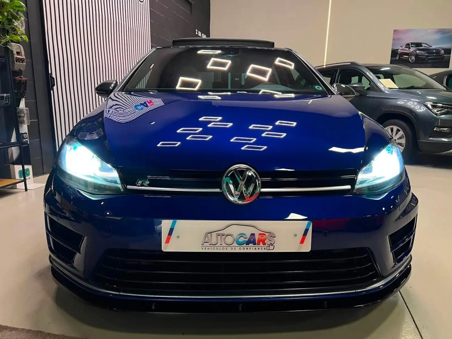 Volkswagen Golf Familiar Automático de 5 Puertas Azul - 2