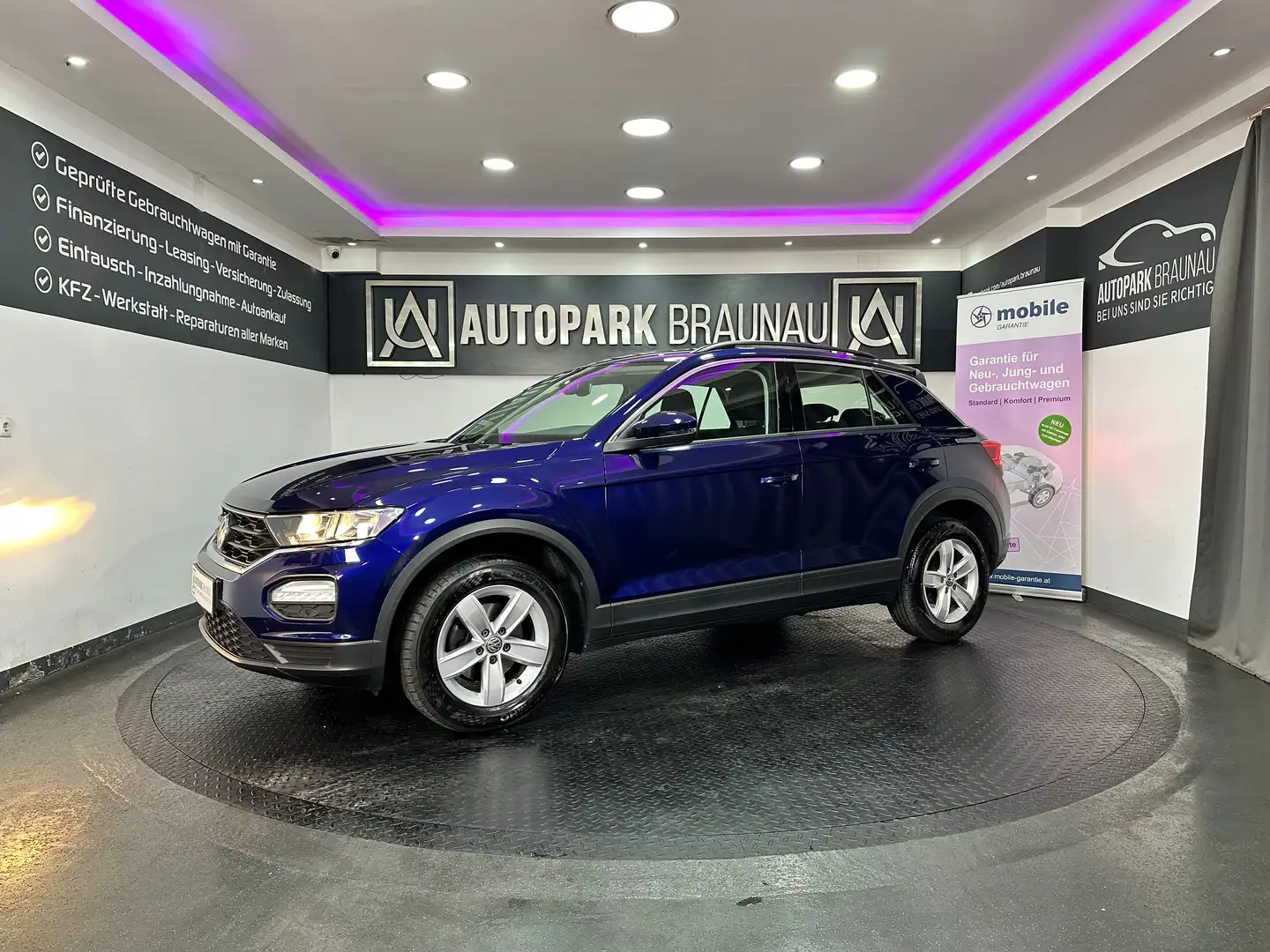 Volkswagen T-Roc Basis 1,0 TSI *WENIG-KM*PDC*SZH* Blau - 2