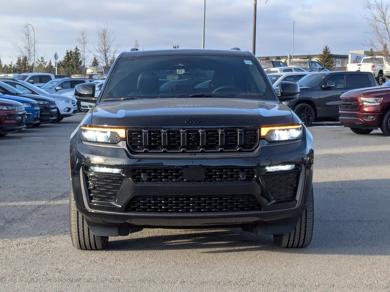 Jeep Grand Cherokee снимка Jeep Grand Cherokee