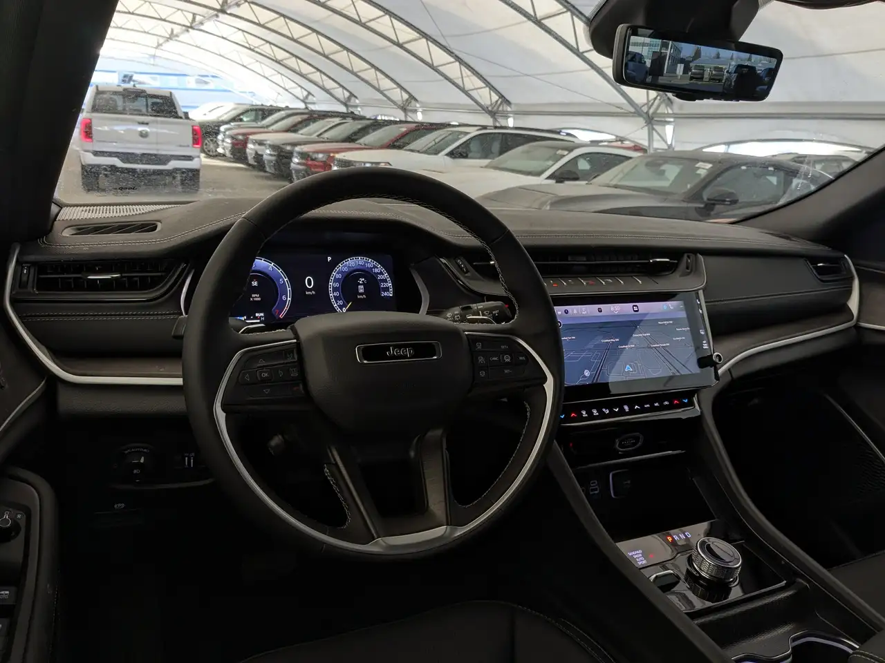 Jeep Grand Cherokee снимка Jeep Grand Cherokee