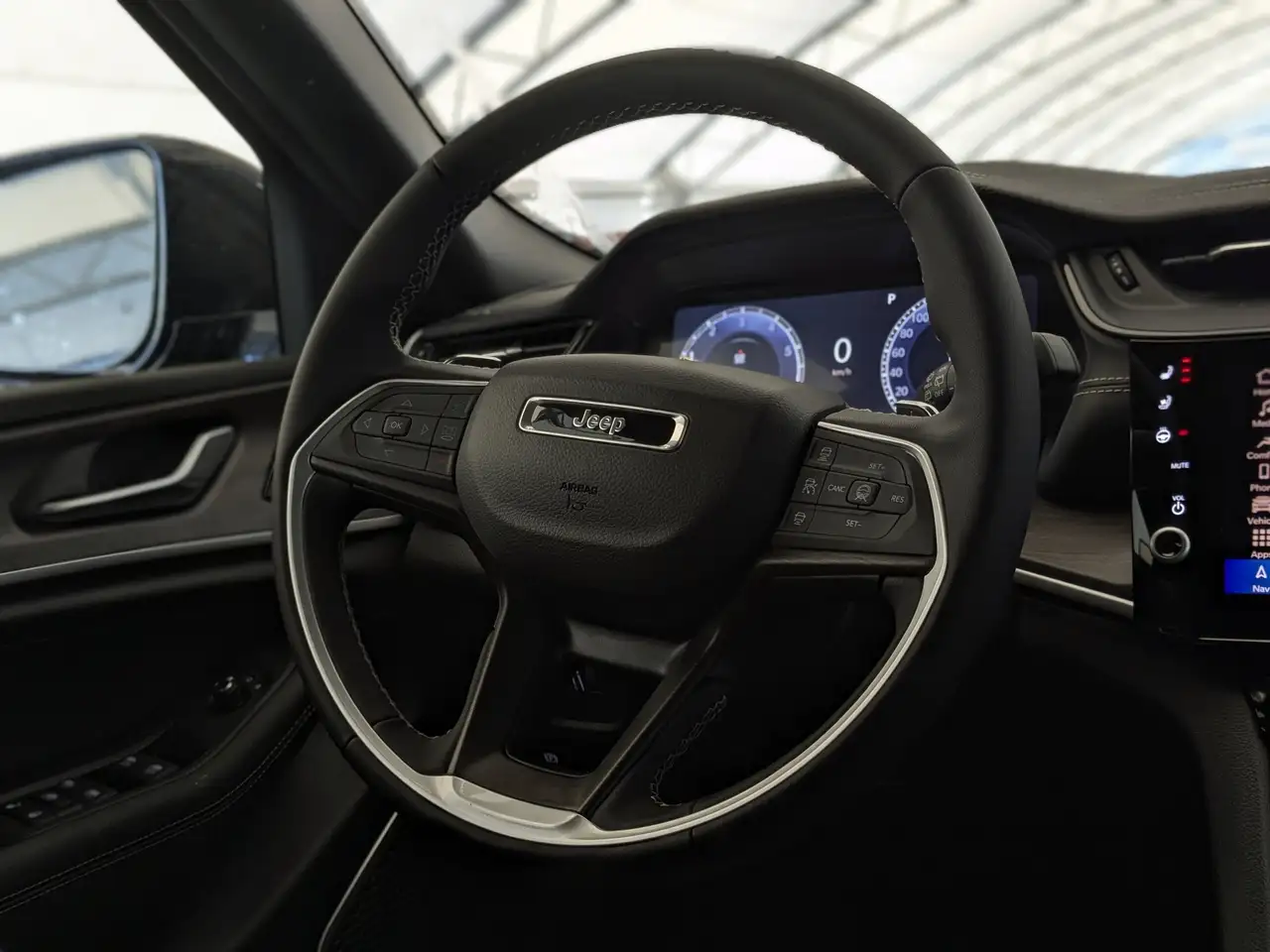 Jeep Grand Cherokee снимка Jeep Grand Cherokee