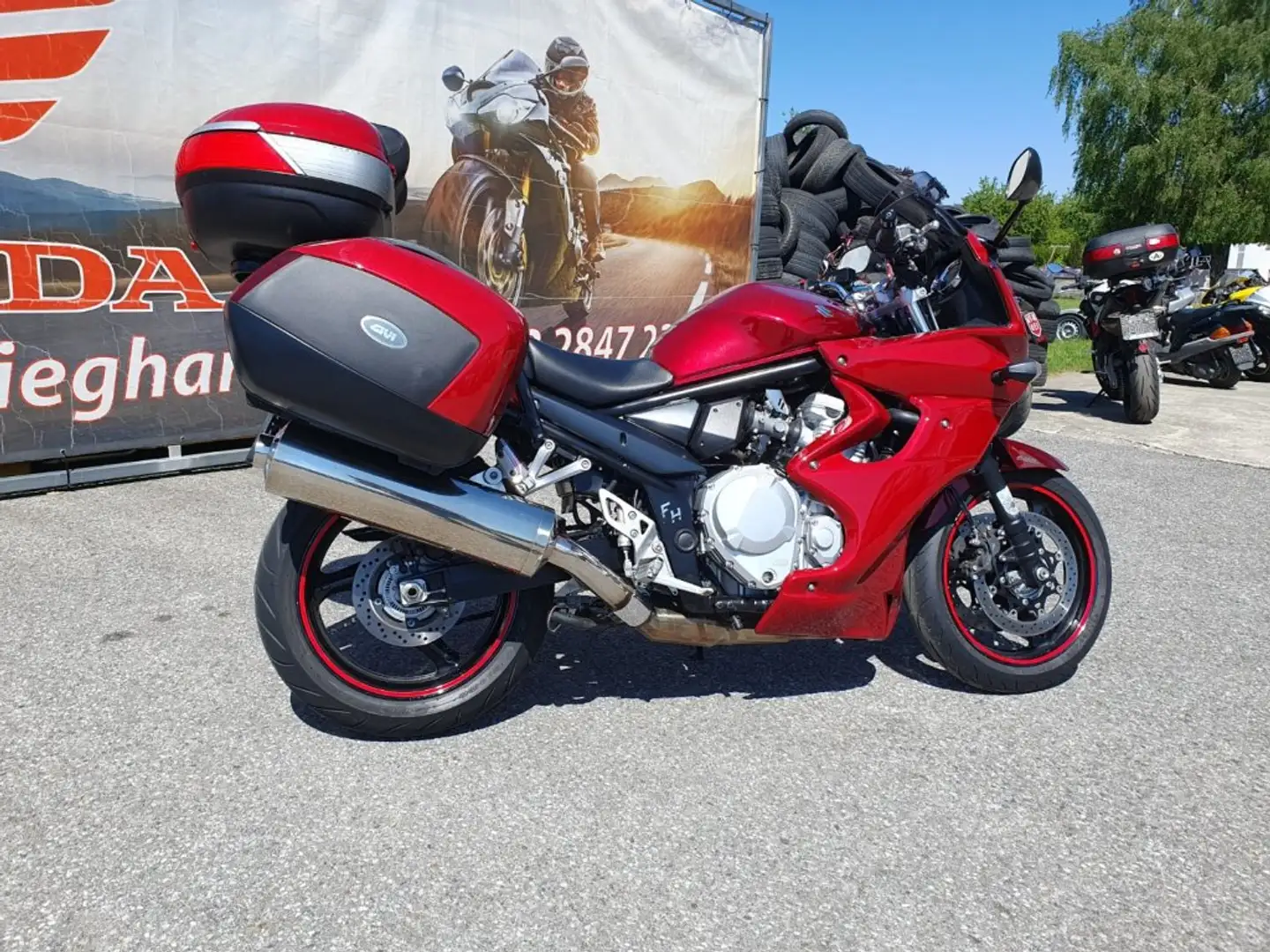 Suzuki Bandit 1250 BANDIT 1250 crvena - 2