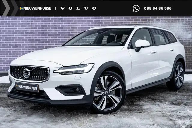 Volvo V60 Cross Country B5 AWD Ultimate | Bowers & Wilkins audio | Voorsto