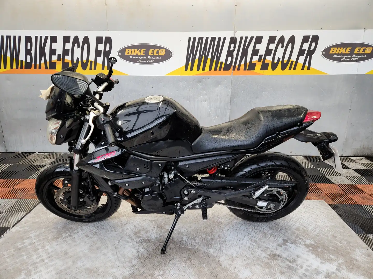 Yamaha XJ 6 Black - 2