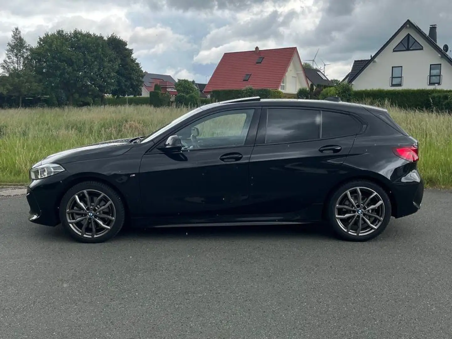 BMW 120 120i Msport  auto Чёрный - 2