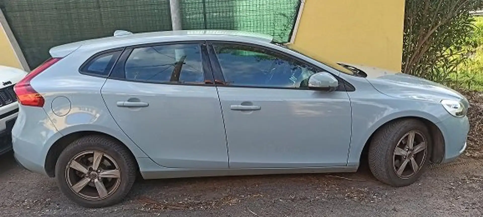 Volvo V40 V40+2.0+d2+Momentum+my17 - 2
