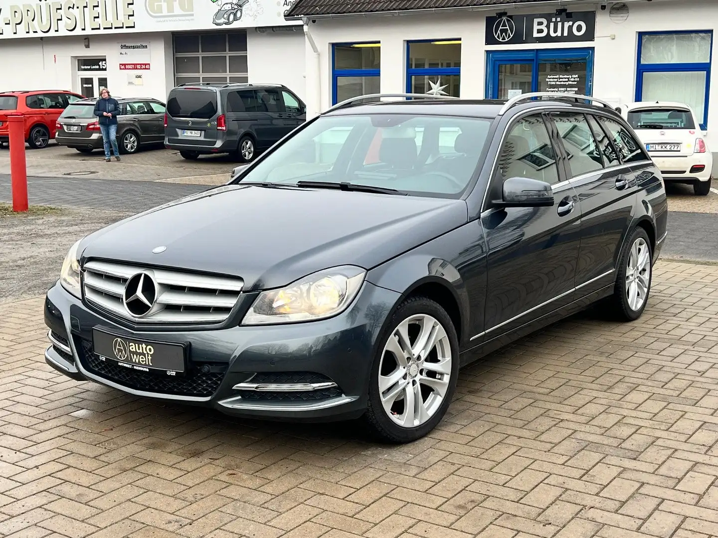 Mercedes-Benz C 180 T, Leder, Navi, Service neu, Tempomat Grau - 1