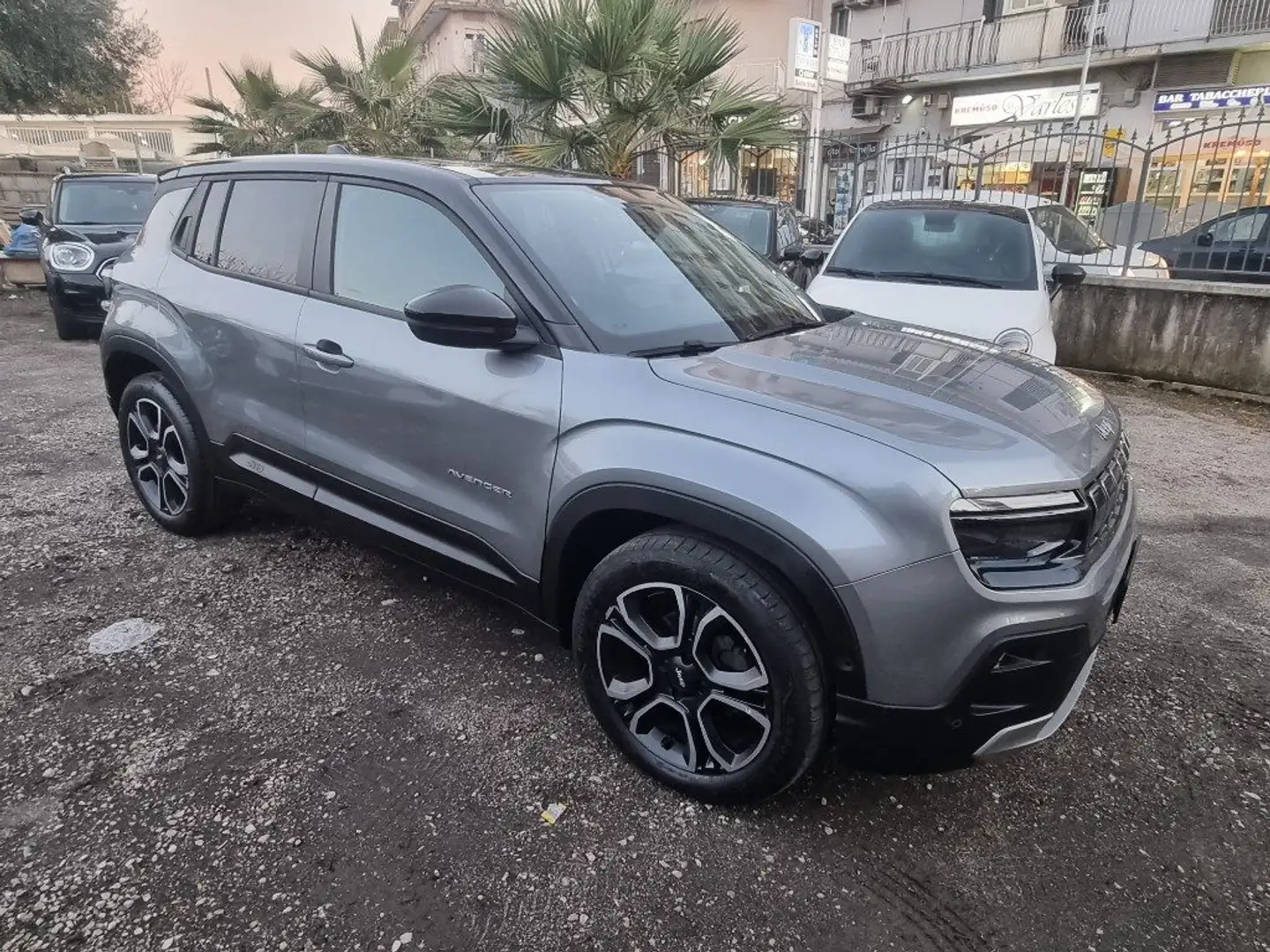 Jeep Avenger 1.2 Turbo 100 CV Summit Grigio - 1