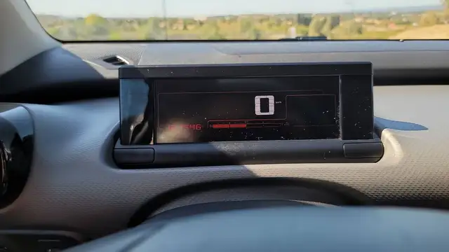 Citroen C4 Cactus view 12