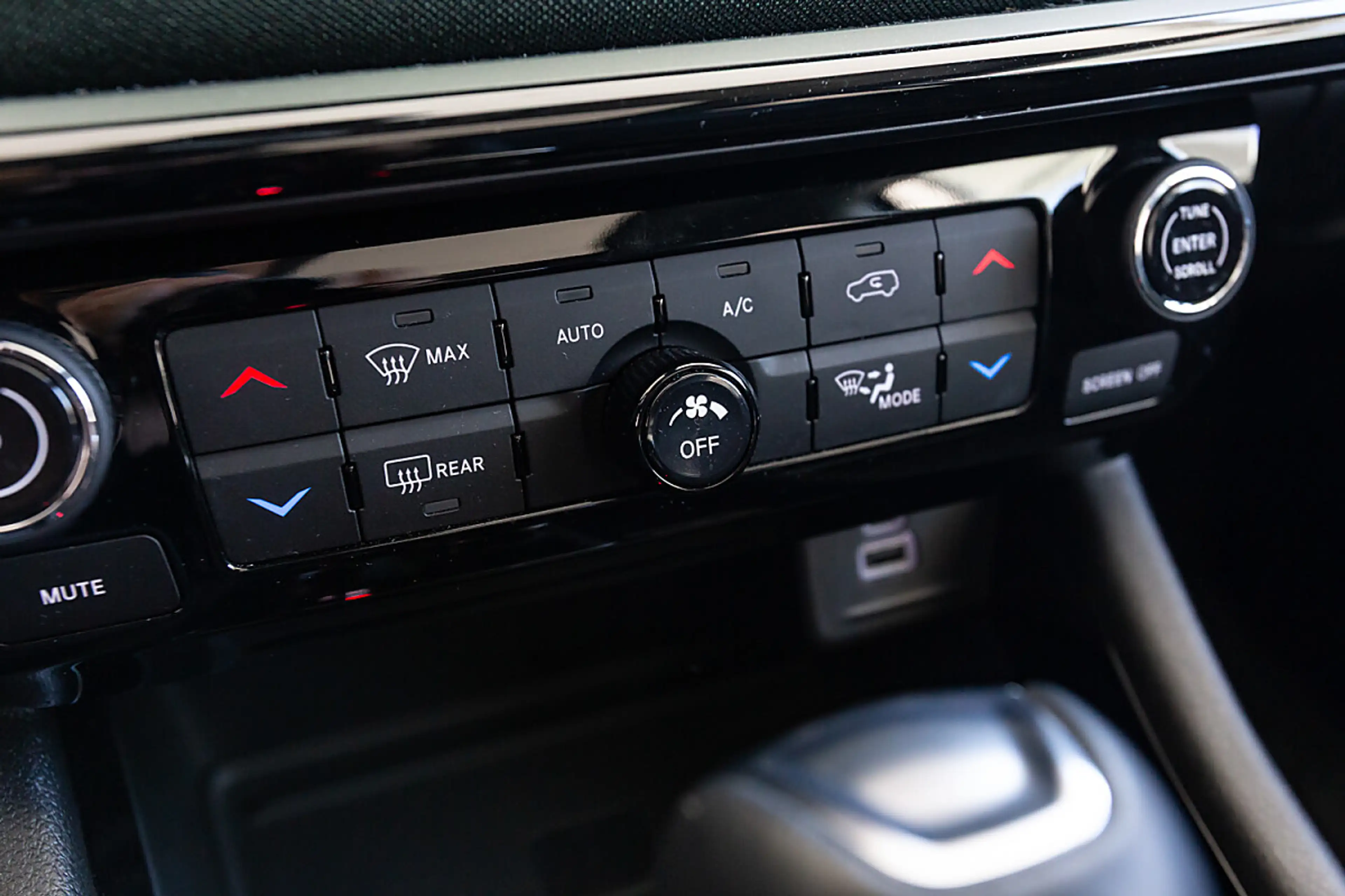 Jeep Compass 1.5 MulitAir Mild Hybrid North Star MHEV F — photo 15