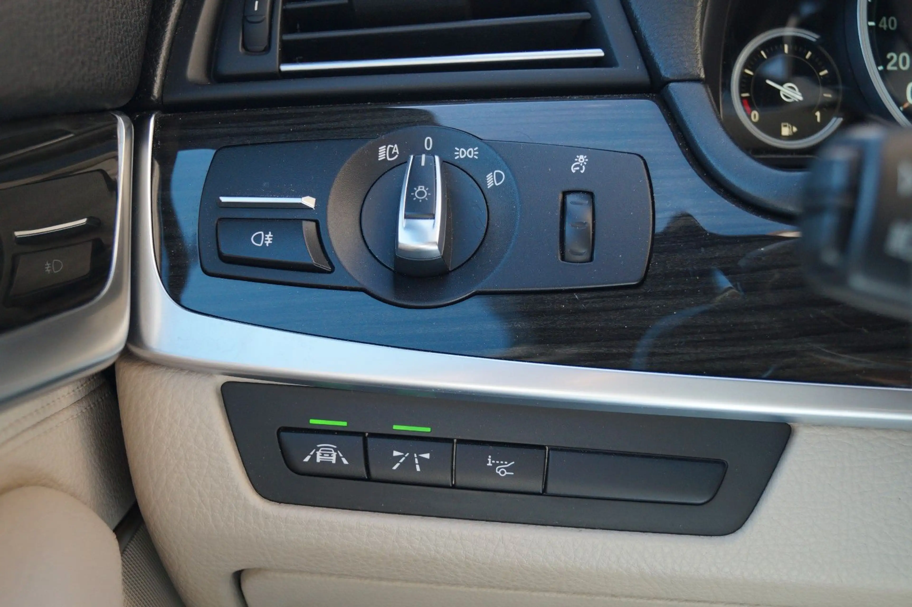 BMW 550 d Touring xDrive Sport-Automatik aus 2.Hand! — photo 18