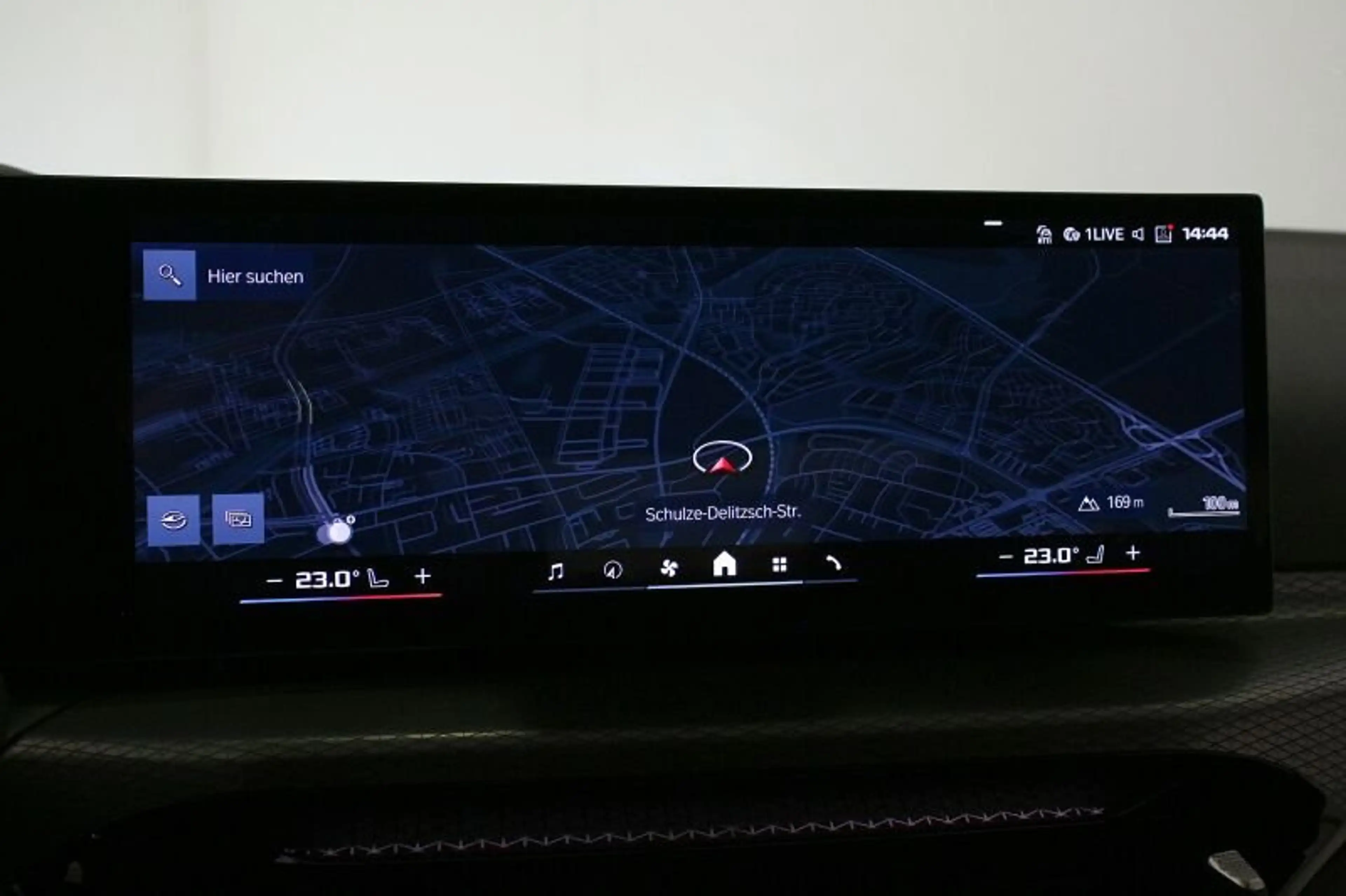 BMW M4 Competition Coupé ACC Park+ HuD H&K LED — photo 10