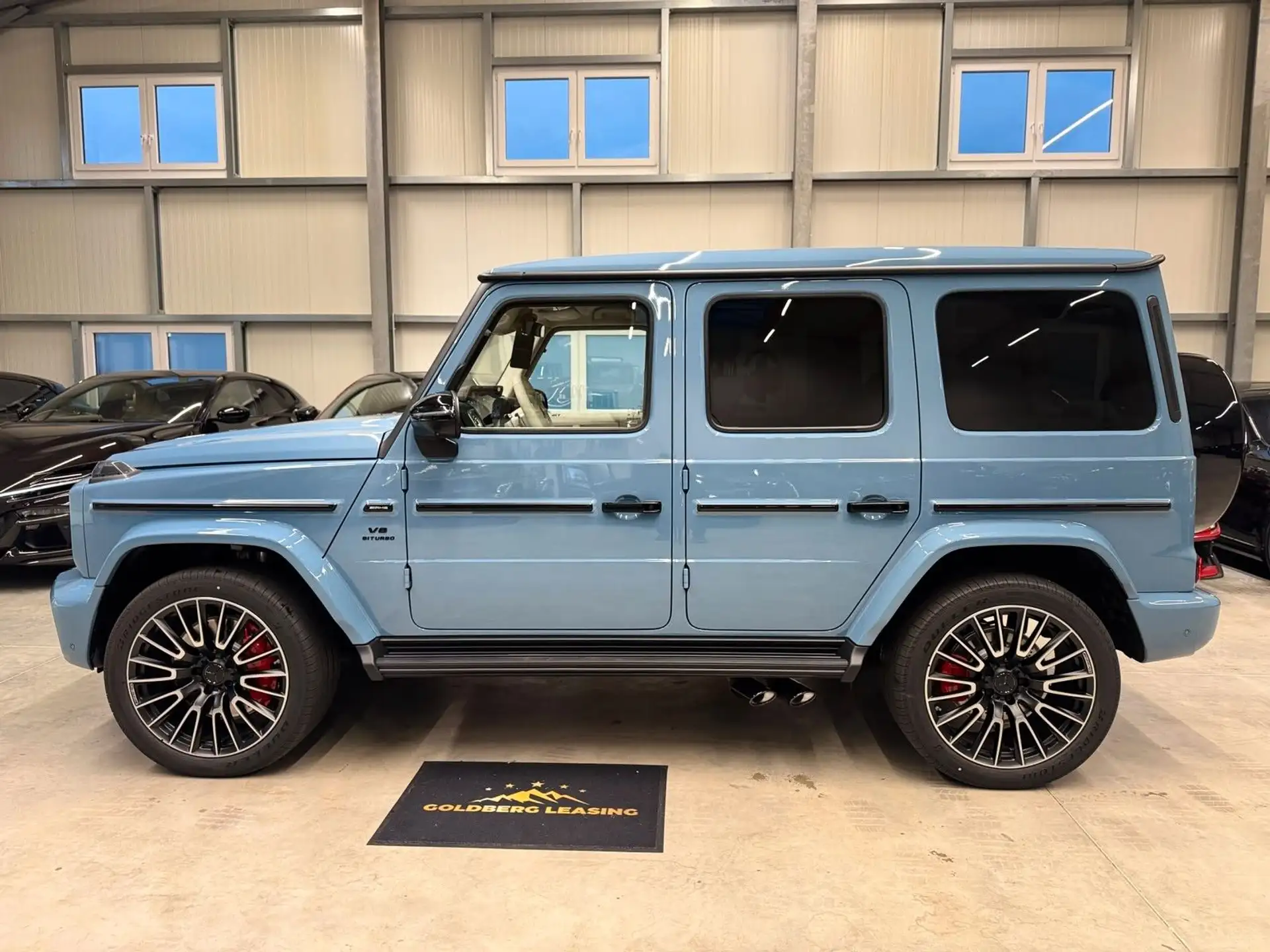 벤츠 G-Class G 63 AMG 2026 파랑 사진 3