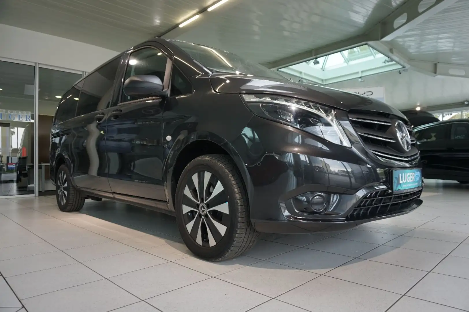 Mercedes-Benz Vito 116 CDI Tourer SELECT Lang Stdhzg FAP RKam Grau - 2