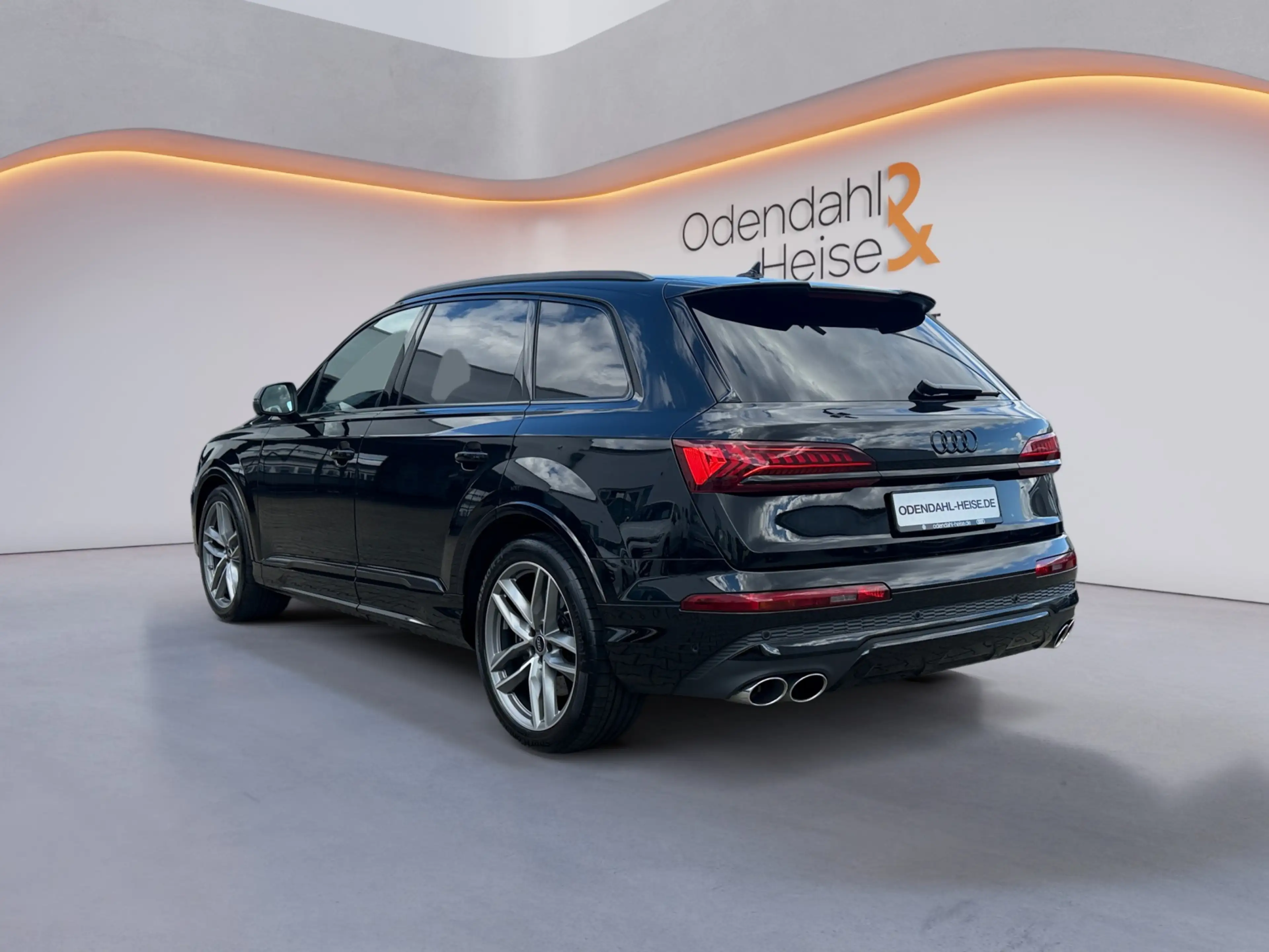 Audi SQ7 4.0 TFSI 373(507) kW(PS) tiptronic Competition — photo 3
