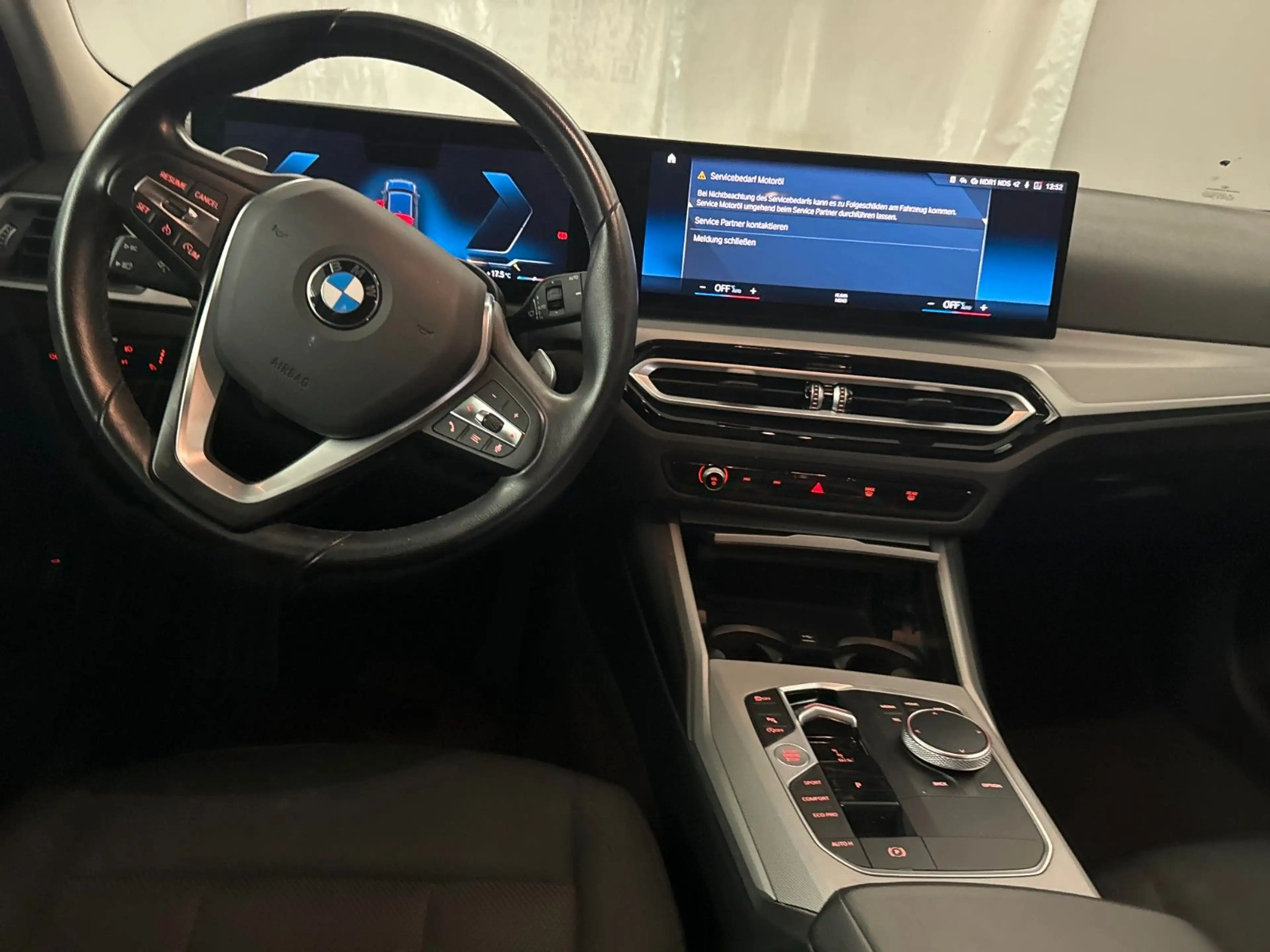 BMW 318 i Touring *LCI*PDC*NAVI*SHZ* — photo 10