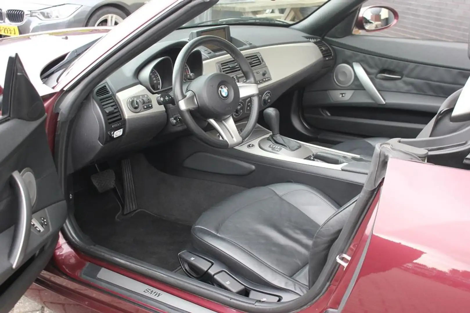 BMW Z4 Roadster 2.5i S | A02 Merlot-Rot metallic | Rood - 2