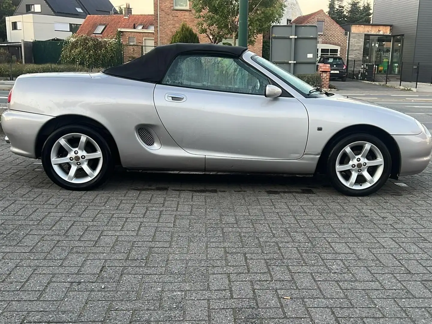 MG MGF MGF 1.8i Stepspeed - 1