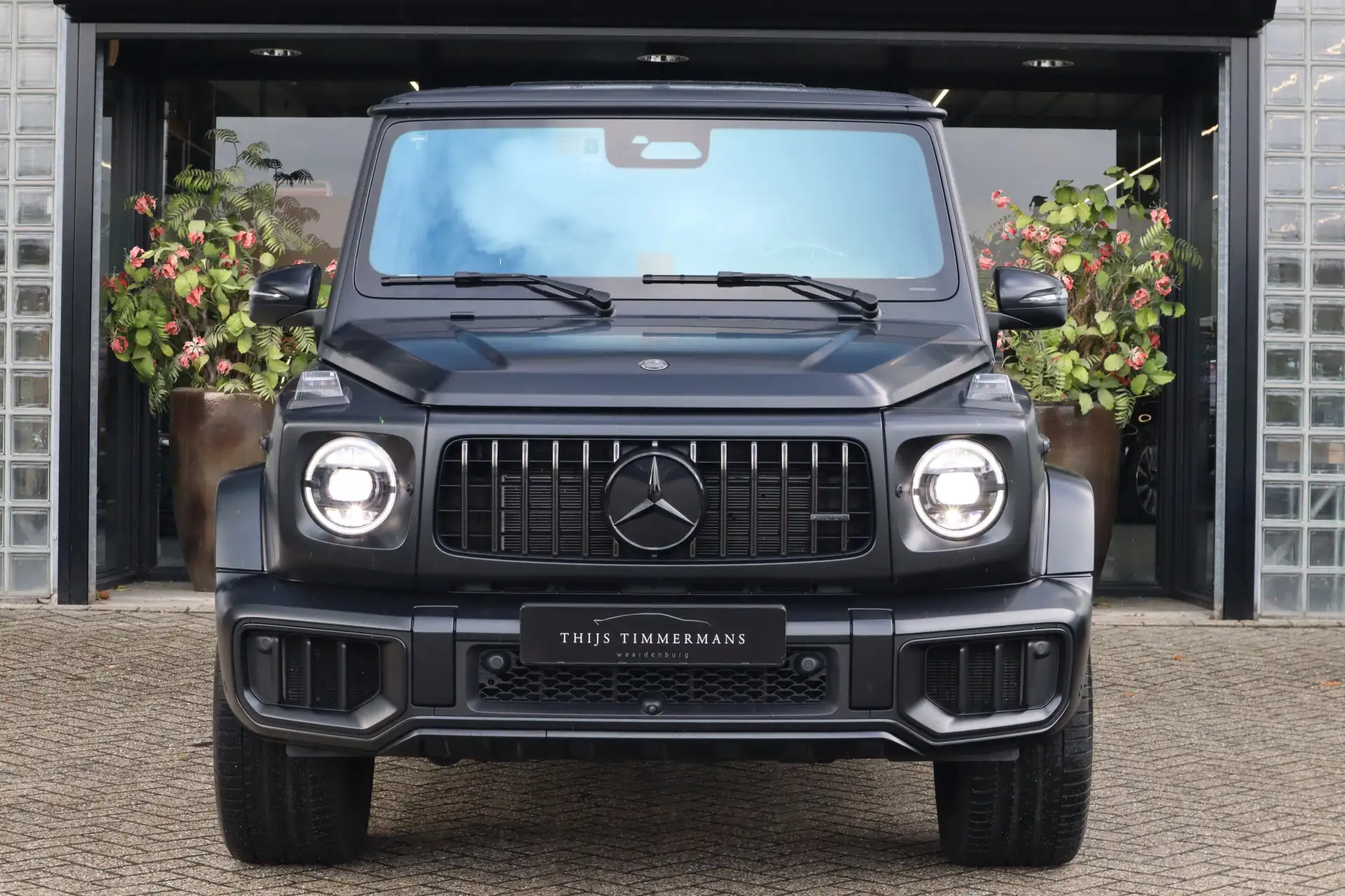 벤츠 G-Class G 63 AMG 2026 건메탈 사진 2