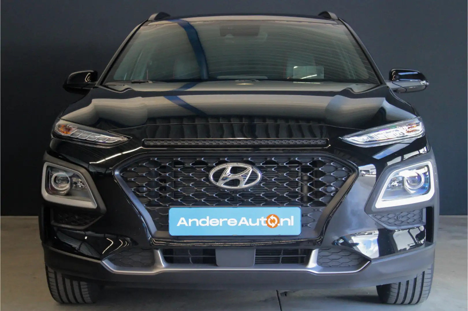 Hyundai KONA 1.6 GDI HEV Premium |dealer onderhouden|HUD|stoel/ Noir - 2
