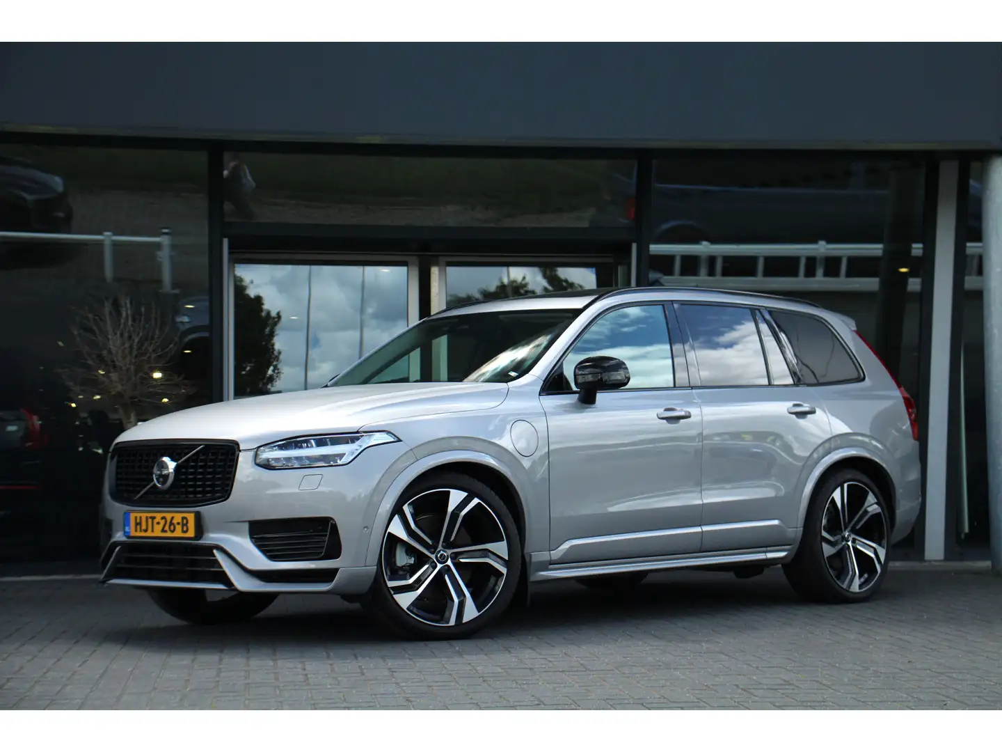 Volvo XC90 2.0 T8 Recharge AWD Ultra Dark | Luchtvering | Bow Grijs - 2