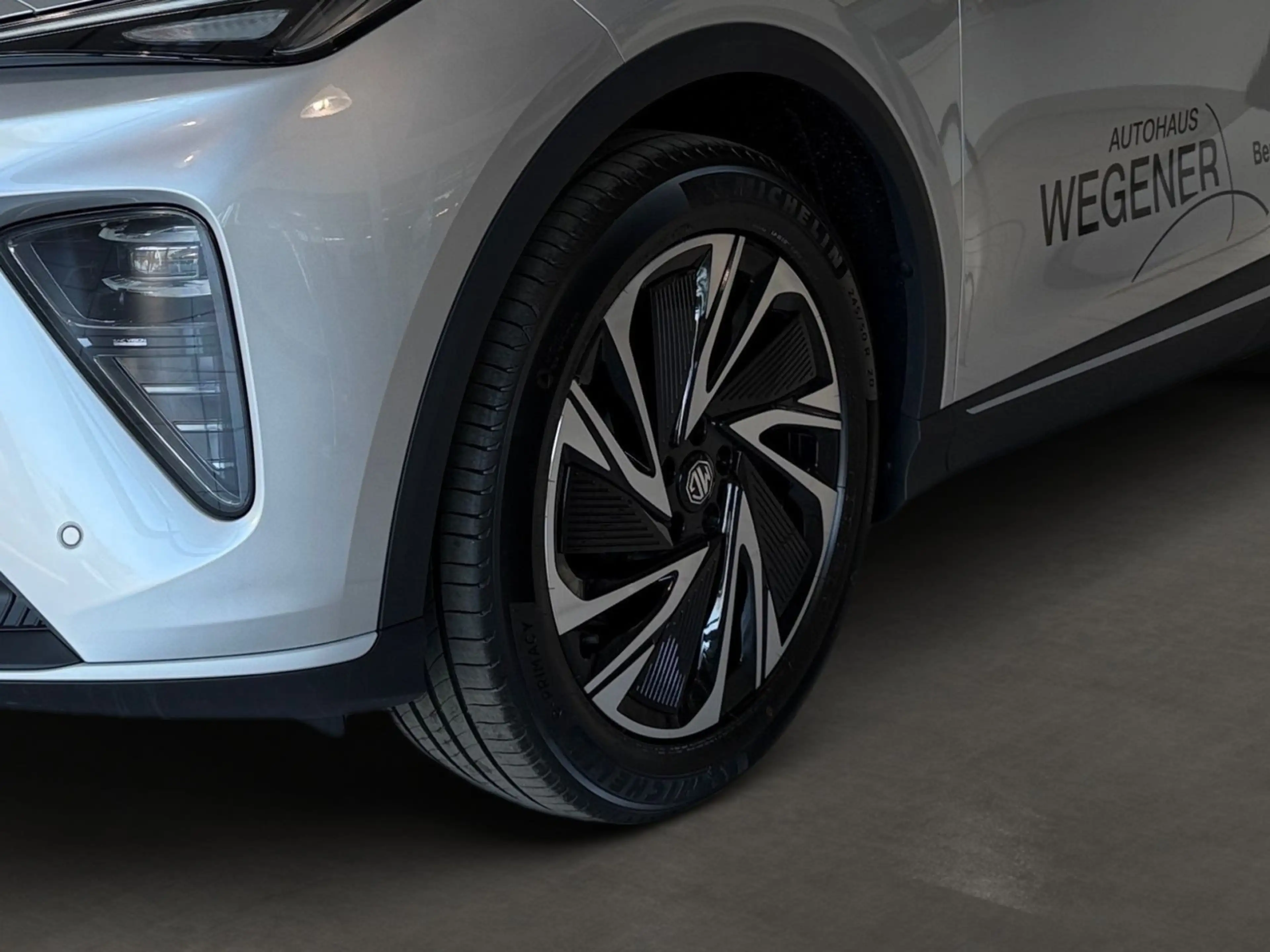MG MGS6 EV Luxury — photo 6