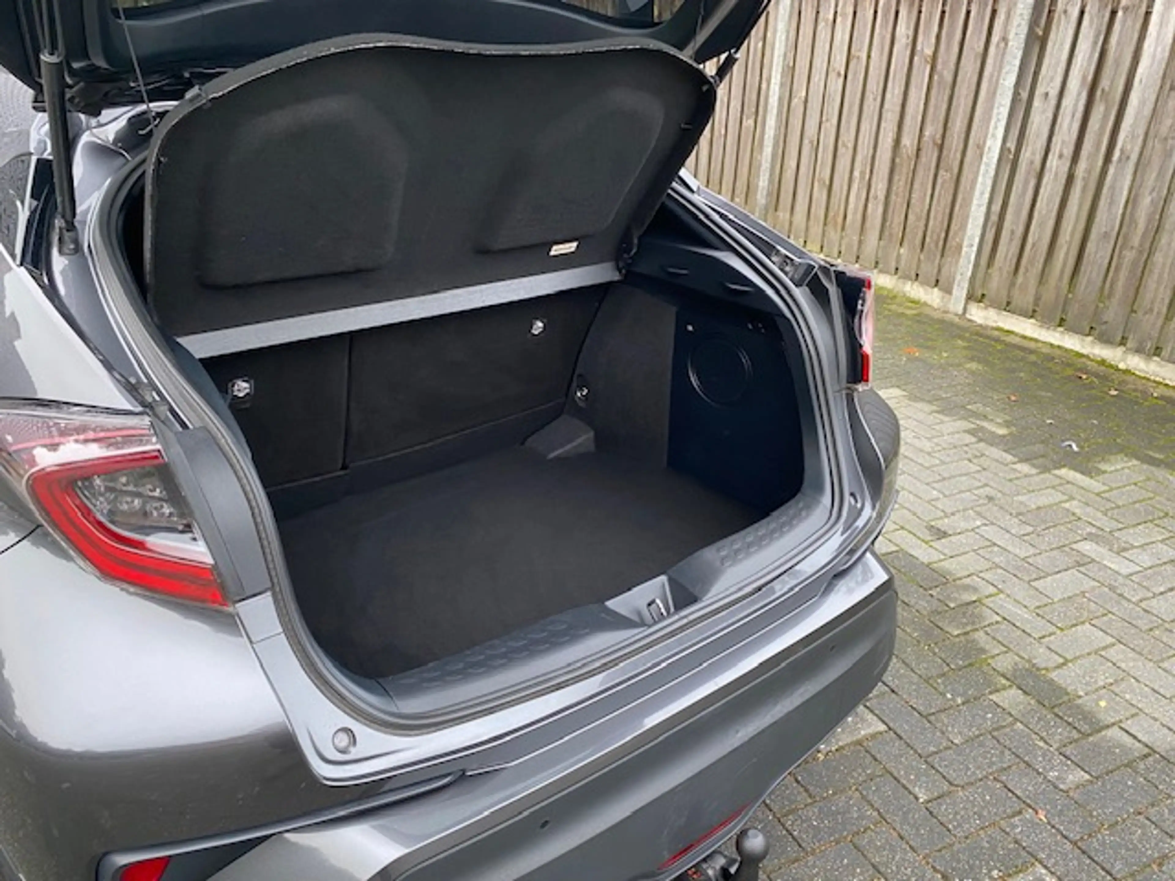Toyota C-HR 1.8 Hyb. Style Ult. PARKASSIST APPLECAR JBL NAVI STOEL/STUURVERWARMING NL-AUTO — photo 16