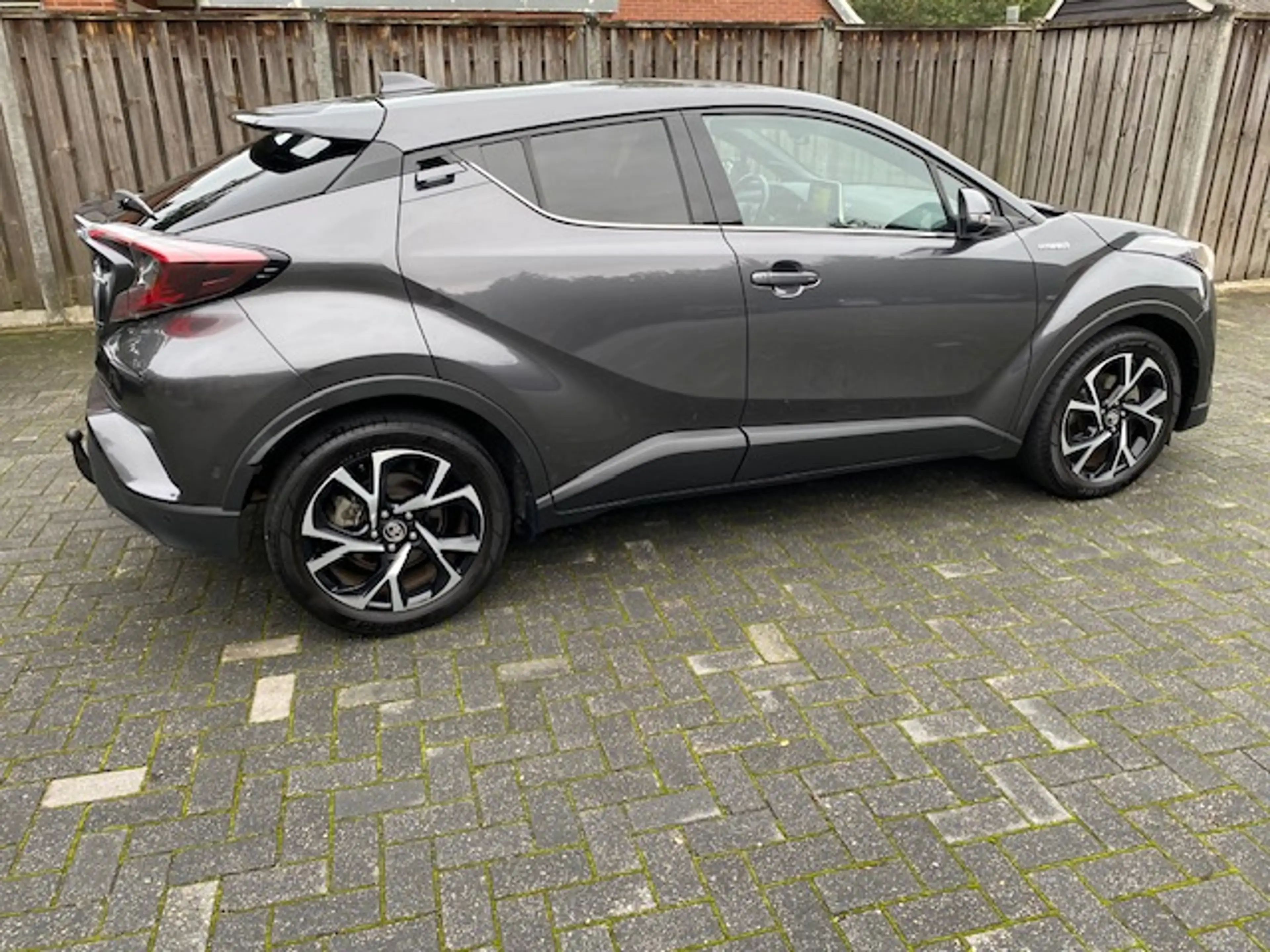 Toyota C-HR 1.8 Hyb. Style Ult. PARKASSIST APPLECAR JBL NAVI STOEL/STUURVERWARMING NL-AUTO — photo 7