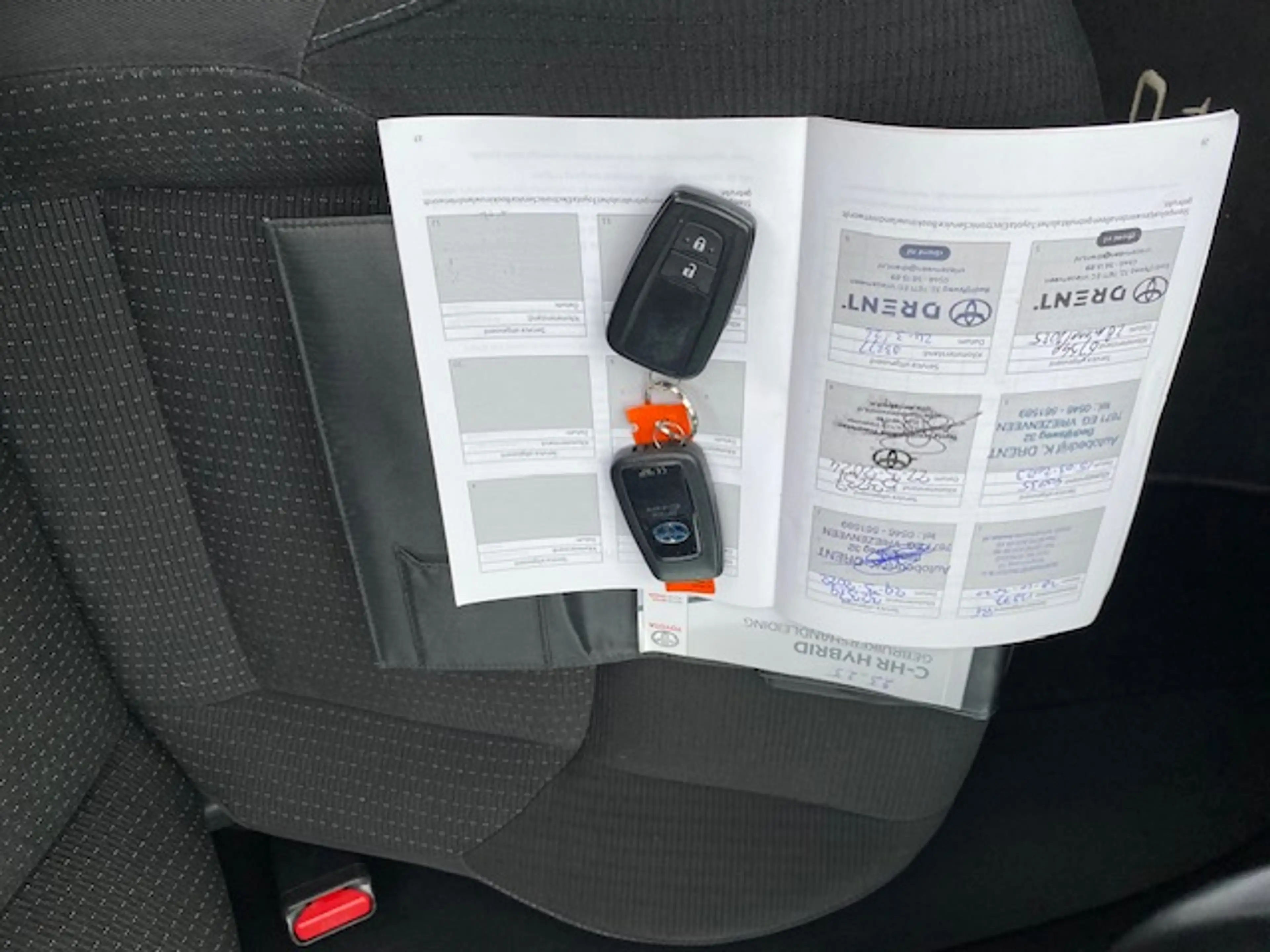 Toyota C-HR 1.8 Hyb. Style Ult. PARKASSIST APPLECAR JBL NAVI STOEL/STUURVERWARMING NL-AUTO — photo 17