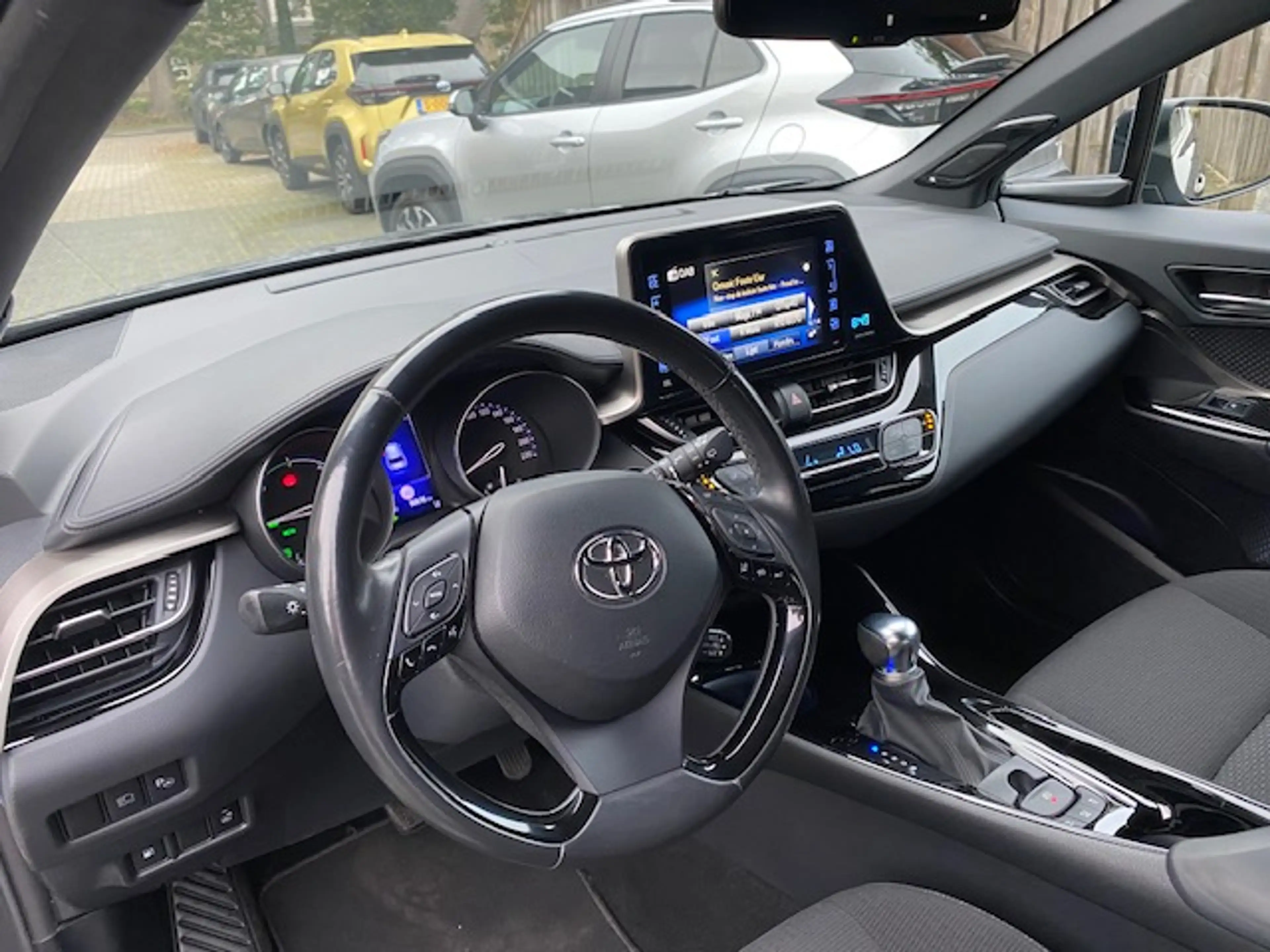 Toyota C-HR 1.8 Hyb. Style Ult. PARKASSIST APPLECAR JBL NAVI STOEL/STUURVERWARMING NL-AUTO — photo 12