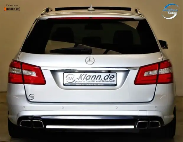 Mercedes-Benz E-Class view 5