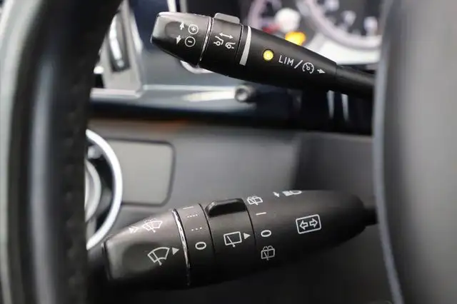 Mercedes-Benz E-Class view 13