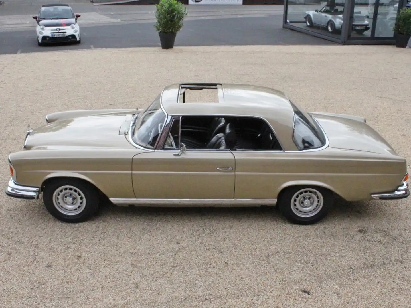 Mercedes-Benz 280 280 SE Beige - 2