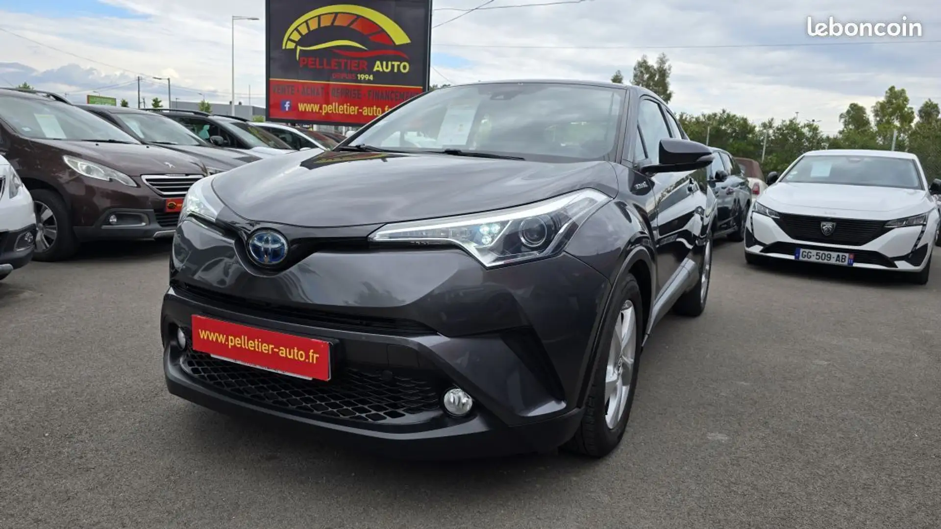 Toyota C-HR Hybride 122h Dynamic Gri - 1