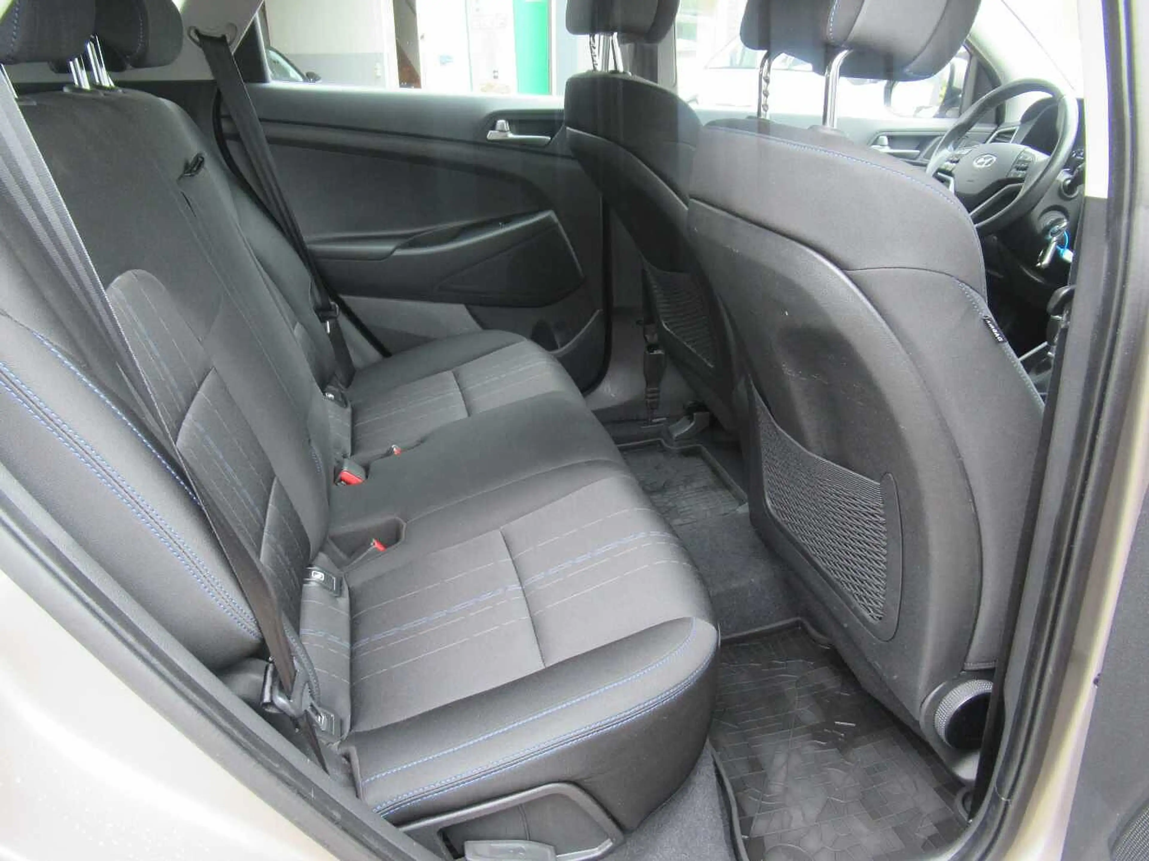 Hyundai TUCSON 1.6 GDi Trend — photo 11