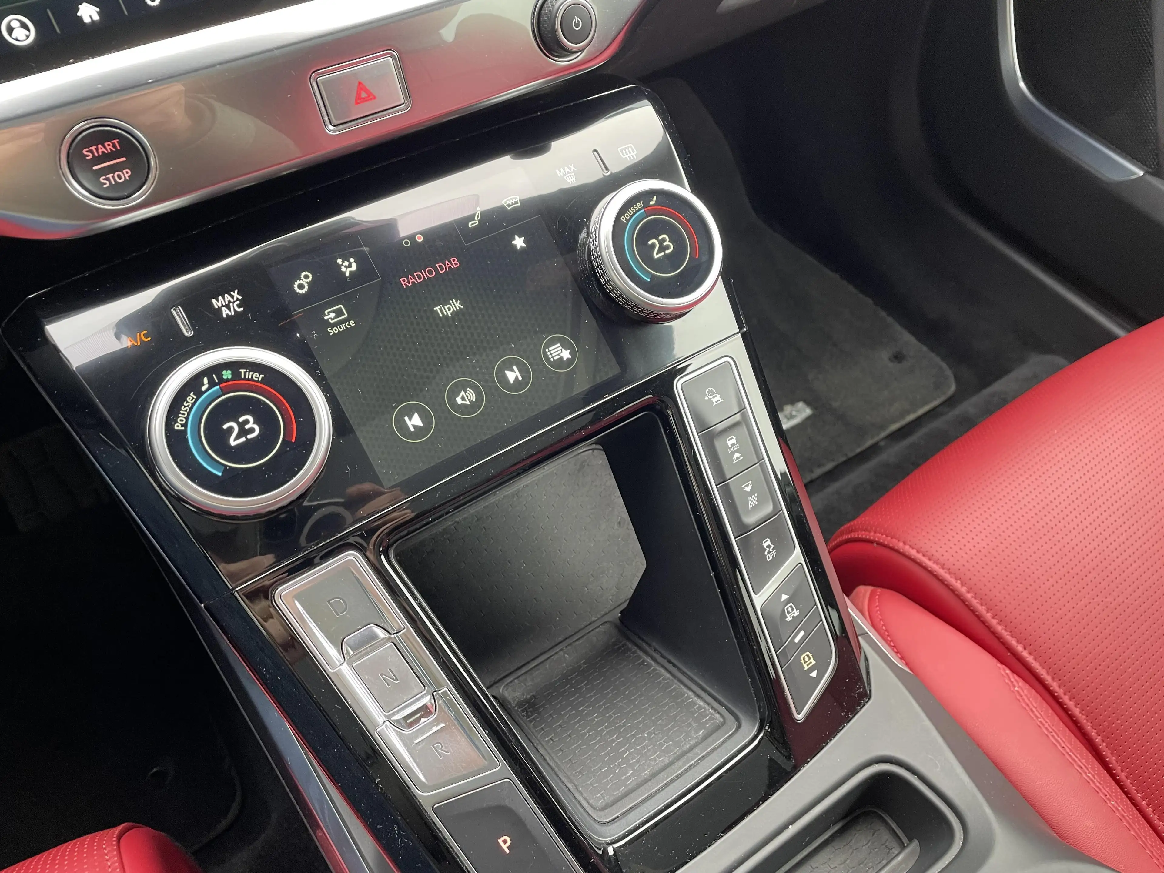 Jaguar I-Pace HSE-4x4-EV400 — photo 15