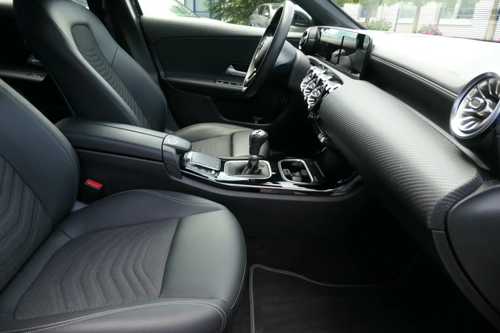 Mercedes-Benz A 200 d Style Top Zustand! Schwarz - 2