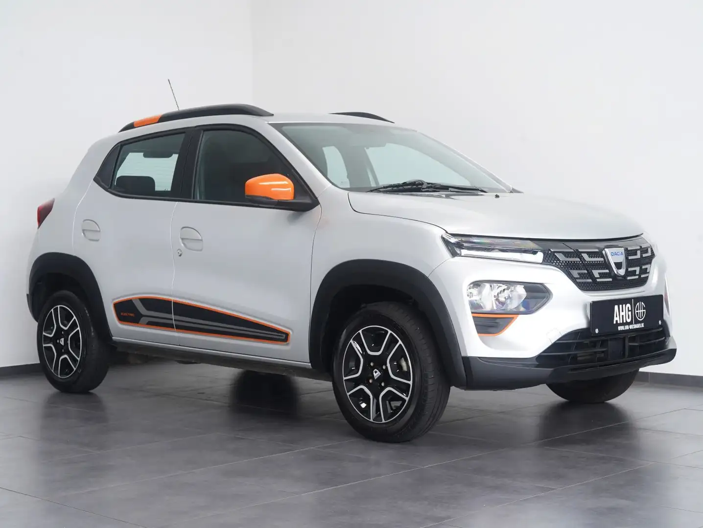 Dacia Spring Electric Comfort Plus Grijs - 2