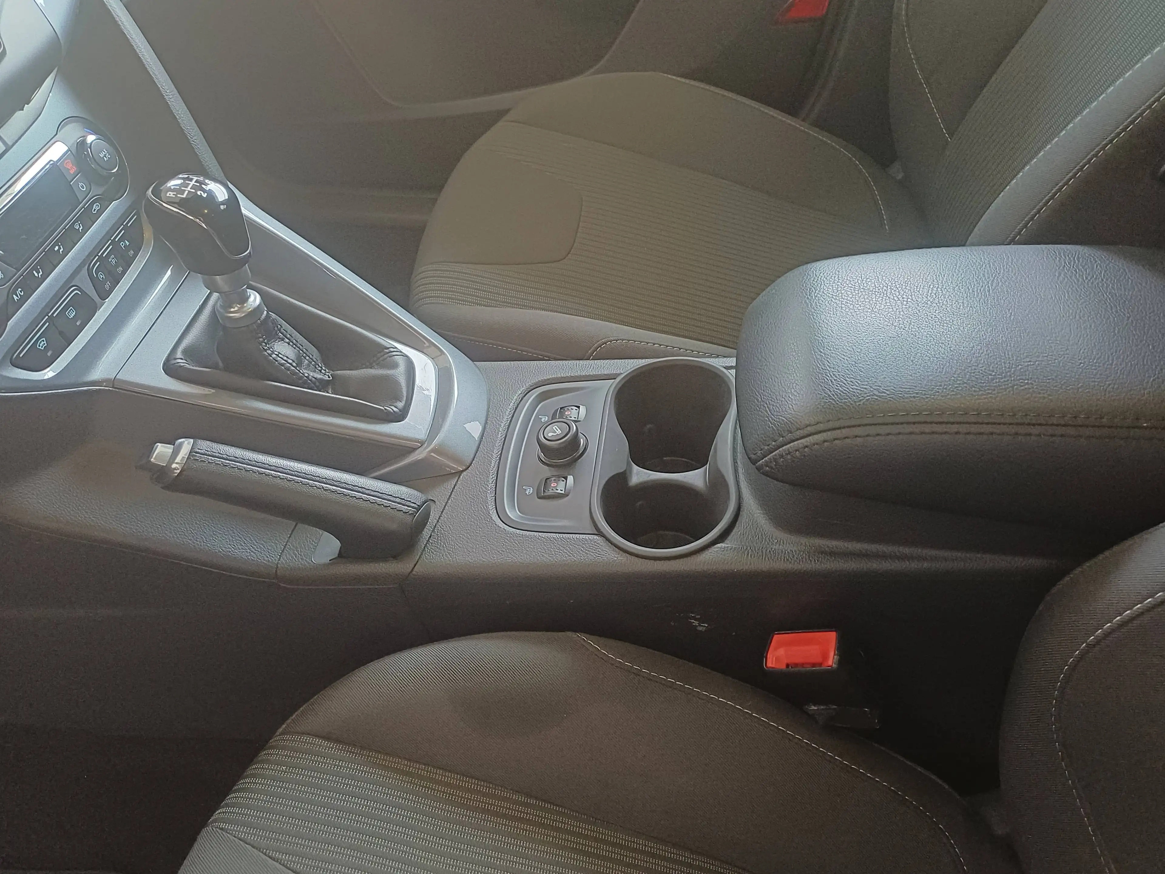 Ford Focus Focus Turnier Turnier 1.6 EcoBoost Start-Stopp-System Titanium