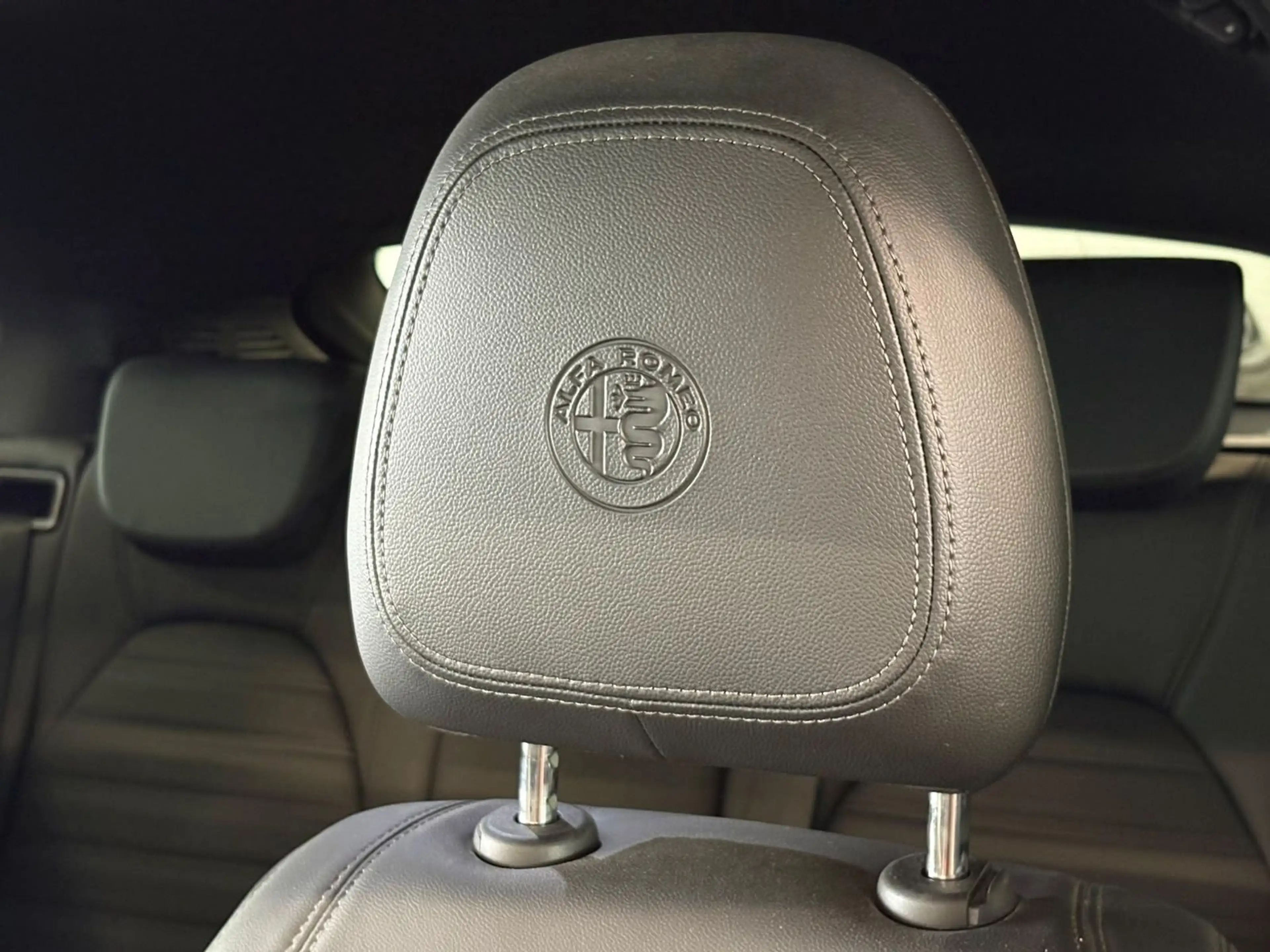 Alfa Romeo Stelvio Veloce Q4 MATRIX+MEMO+ACC+KAM+CARPL.+AHK — photo 7