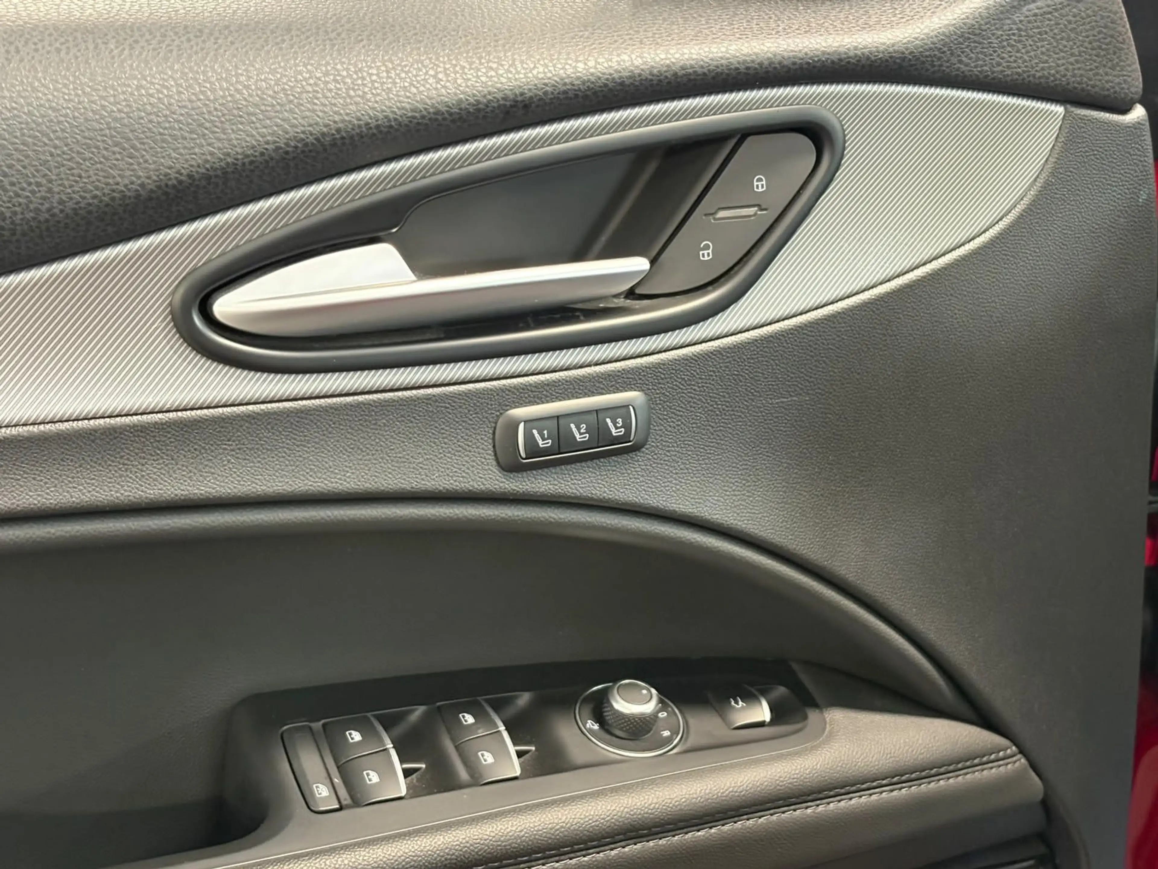 Alfa Romeo Stelvio Veloce Q4 MATRIX+MEMO+ACC+KAM+CARPL.+AHK — photo 13