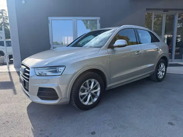 Audi Q3 Design Edition quattro 150cv s-tronic