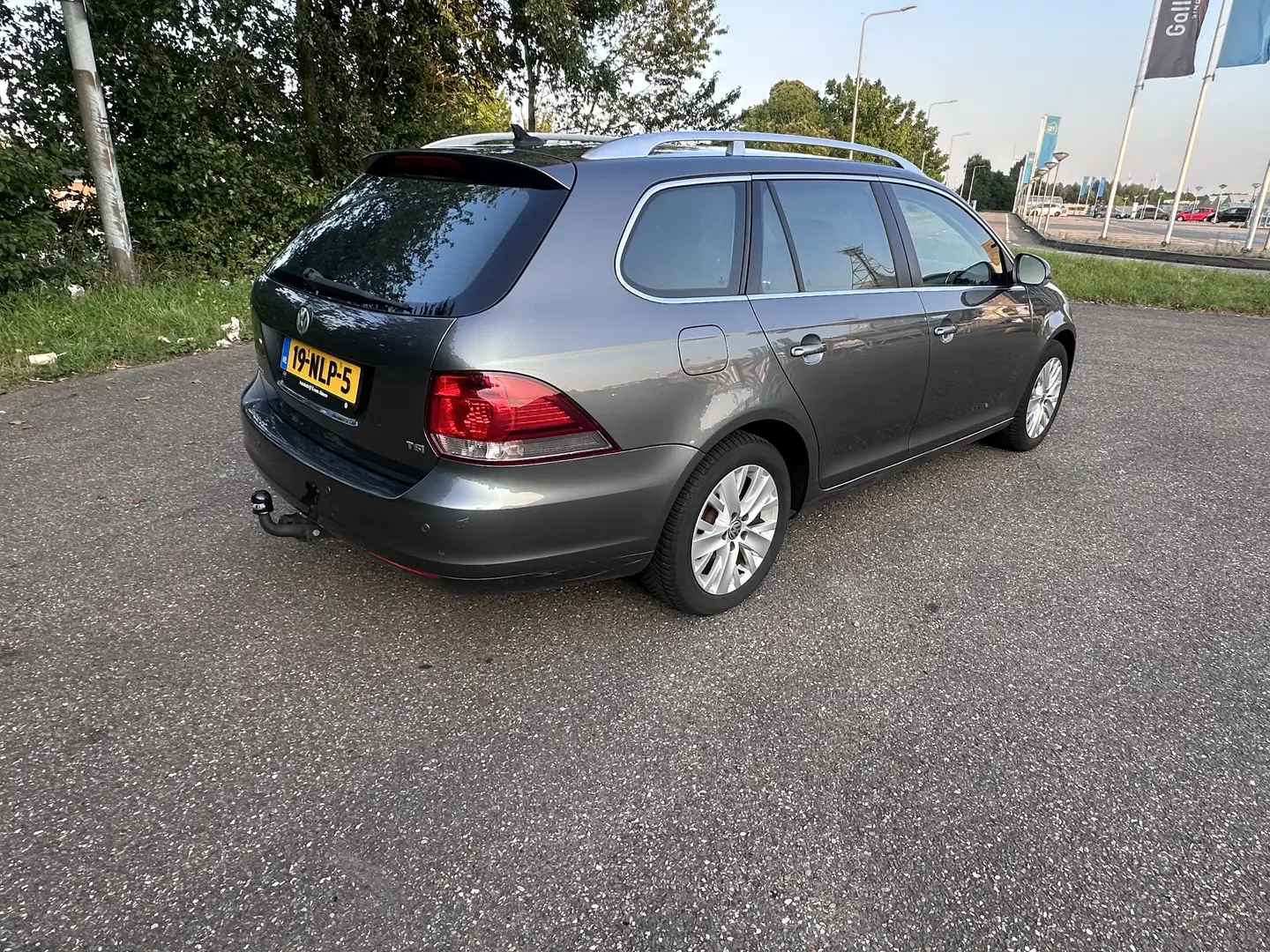 Volkswagen Golf 1.2 TSI Comfortline Grijs - 1