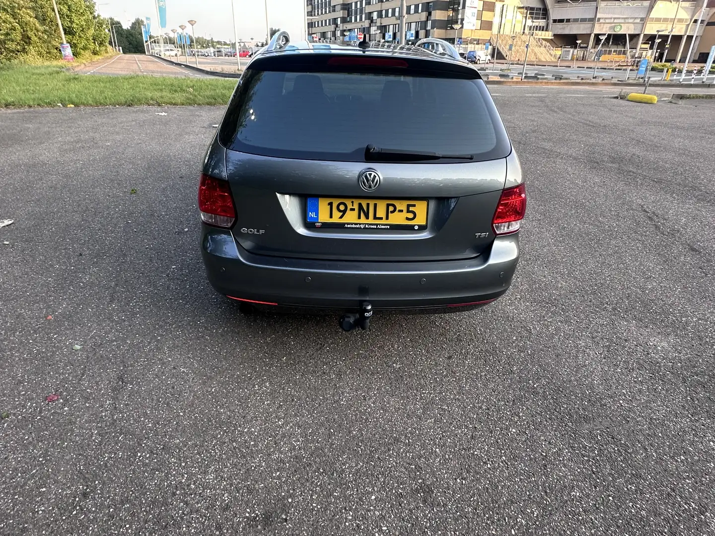 Volkswagen Golf 1.2 TSI Comfortline Grijs - 2